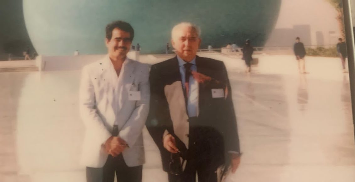 كاظم المقدادي مع المستشرق الفرنسي/ جاك بيرك